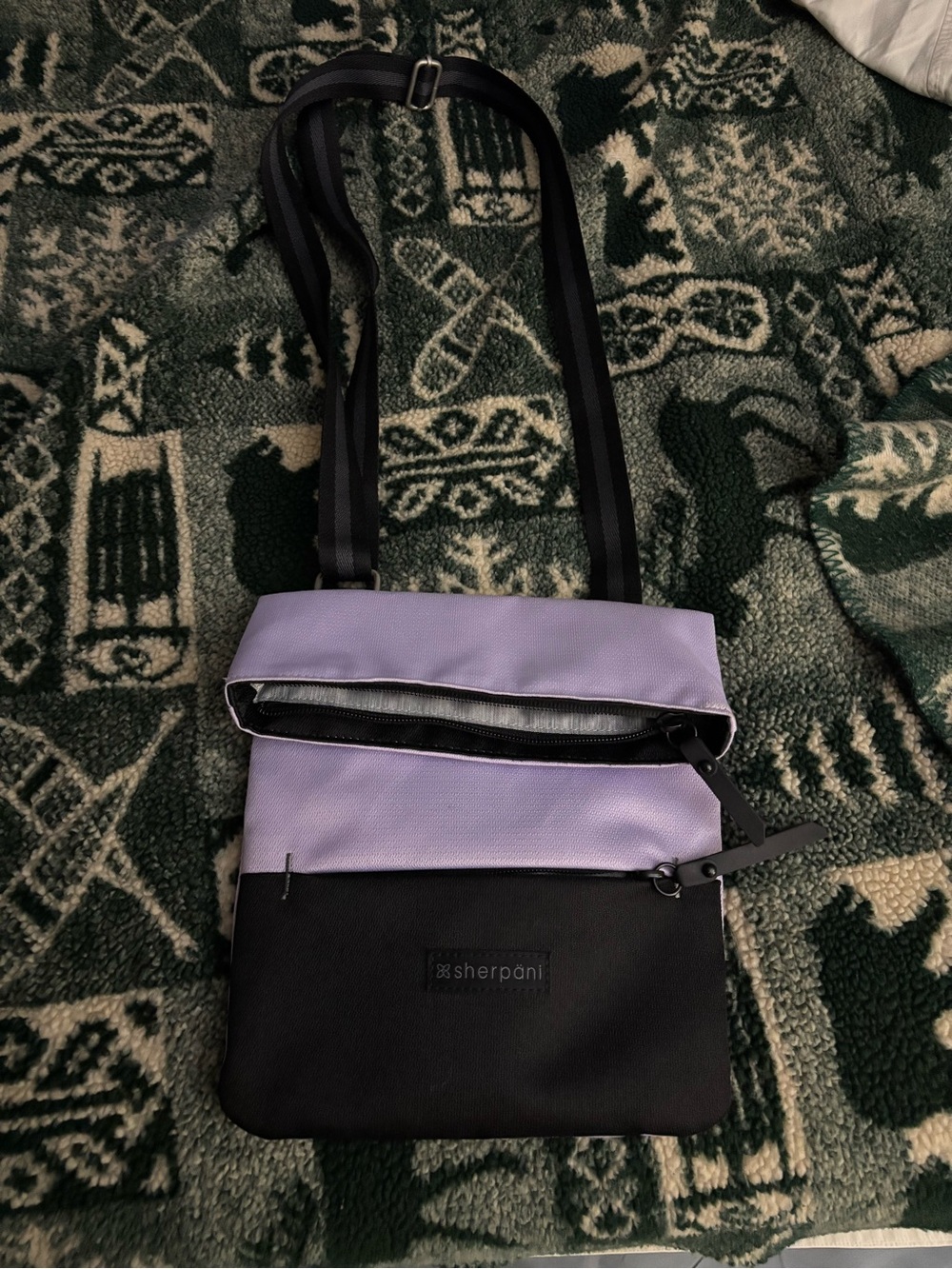 Sherpani Lavender and Black Two-Tone Crossbody Pica